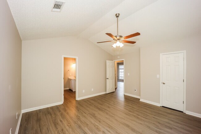 Building Photo - 5651 Eagles Feather Ln