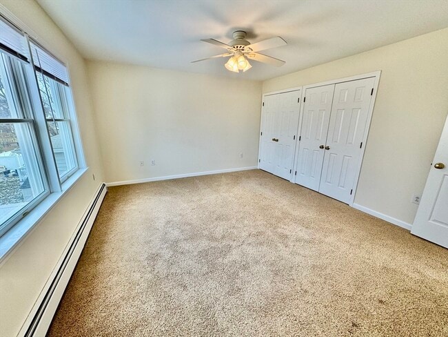 Building Photo - 7 J St