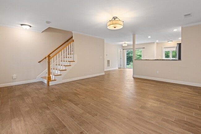 Building Photo - 129 Acton St