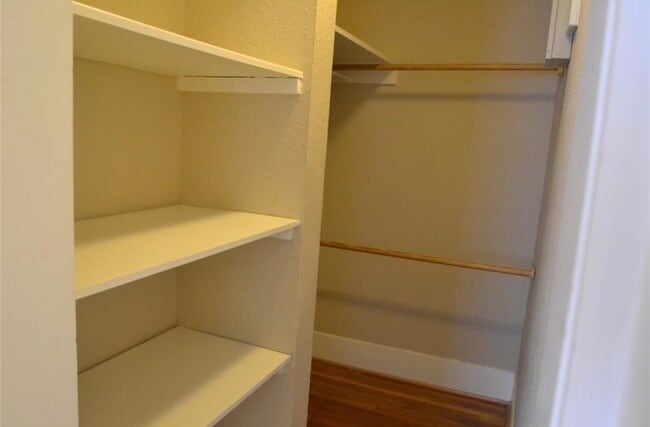 Building Photo - 1507 McDuffie St