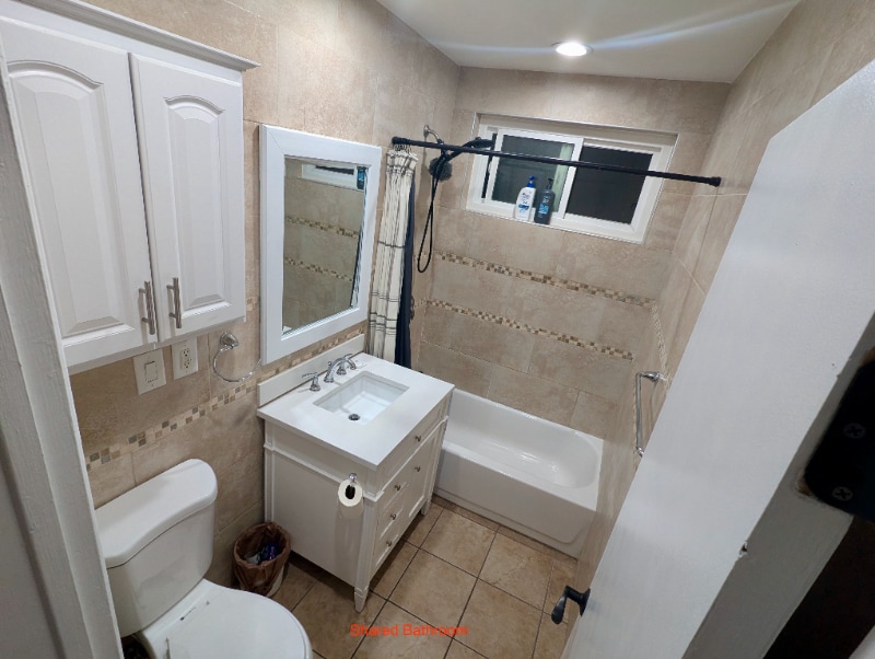 Building Photo - 19036 Plummer St