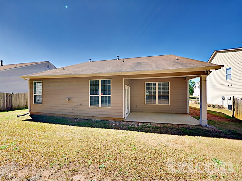 Building Photo - 3329 Coach House Ct