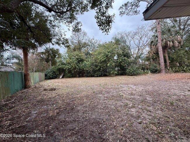 Building Photo - 1218 Willow Ln