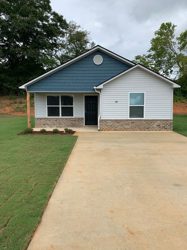 Building Photo - Don’t Miss This — Pre-Leasing 3-Bed, 2-Bath Home in Lakeside Cottages