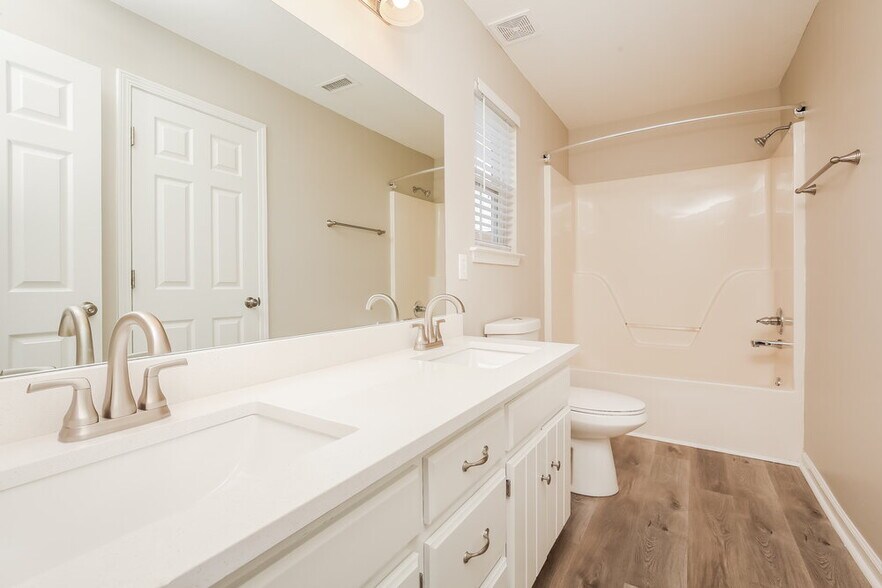 Building Photo - 805 Stone Flower Ct