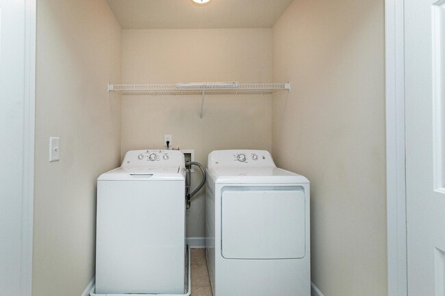 Building Photo - 3820 Yates Mill Trail