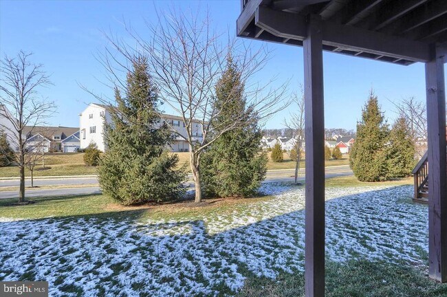 Building Photo - 723 Jonathan Ct