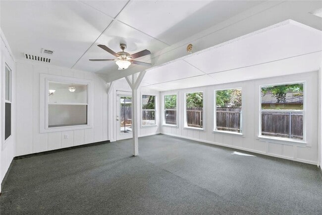 Building Photo - 12213 Antoinette Pl