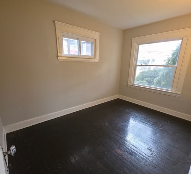 Building Photo - 3219 W 114th St