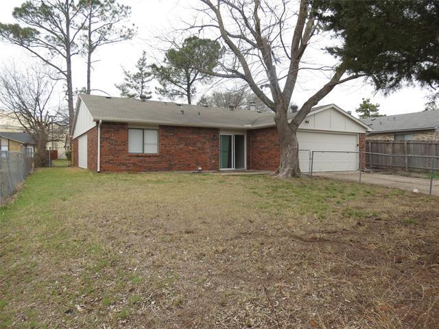 Building Photo - 7445 Emory Oak Ln