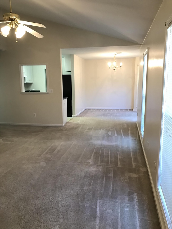 Building Photo - 2742 Garden Brook Ct