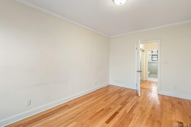 Building Photo - 83-64 Talbot St