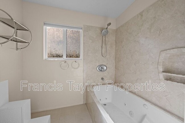 Building Photo - 2230 E El Norte Pkwy