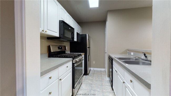 Building Photo - 1143 Oney Hervey Dr