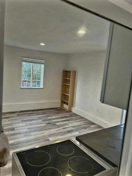 Building Photo - 686 Santa Maria Rd