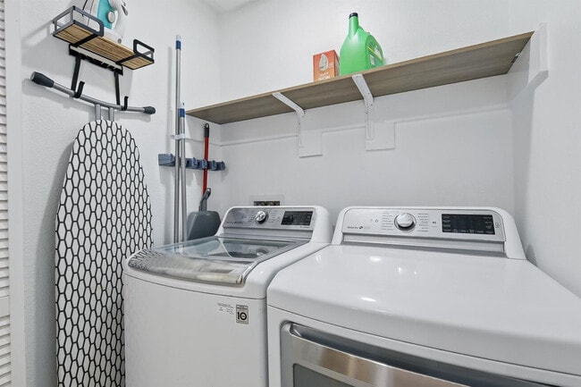 Building Photo - 13542 Purple Sage Rd