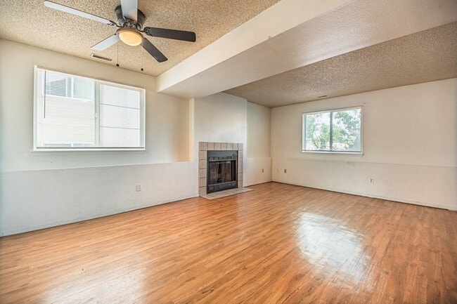 Building Photo - 1765 Zebulon Dr