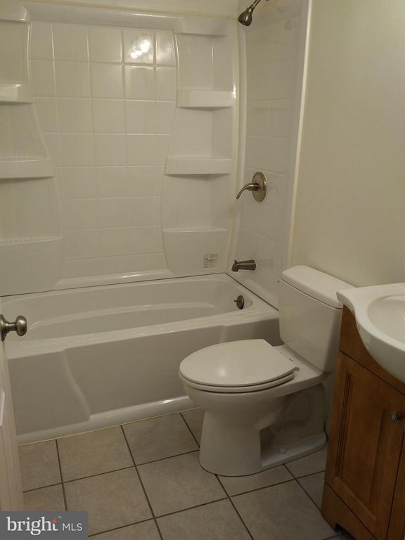 Building Photo - 9632 Leavells Rd