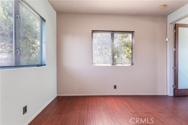 Building Photo - 1419 Angelus Ave