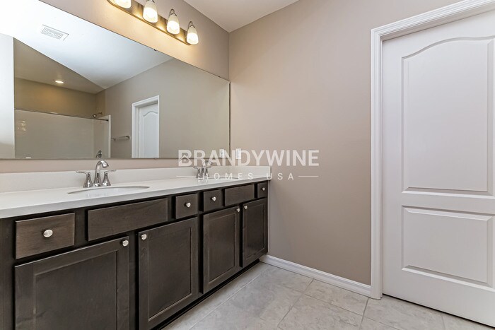 Building Photo - 11279 Redgate St