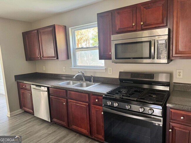 Building Photo - 3140 Ridge Hill Pkwy