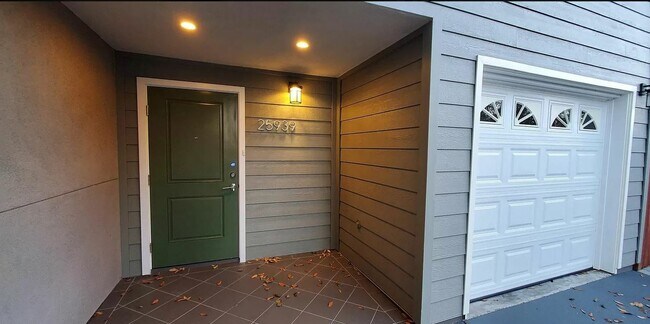 Building Photo - 25939 Cypress St