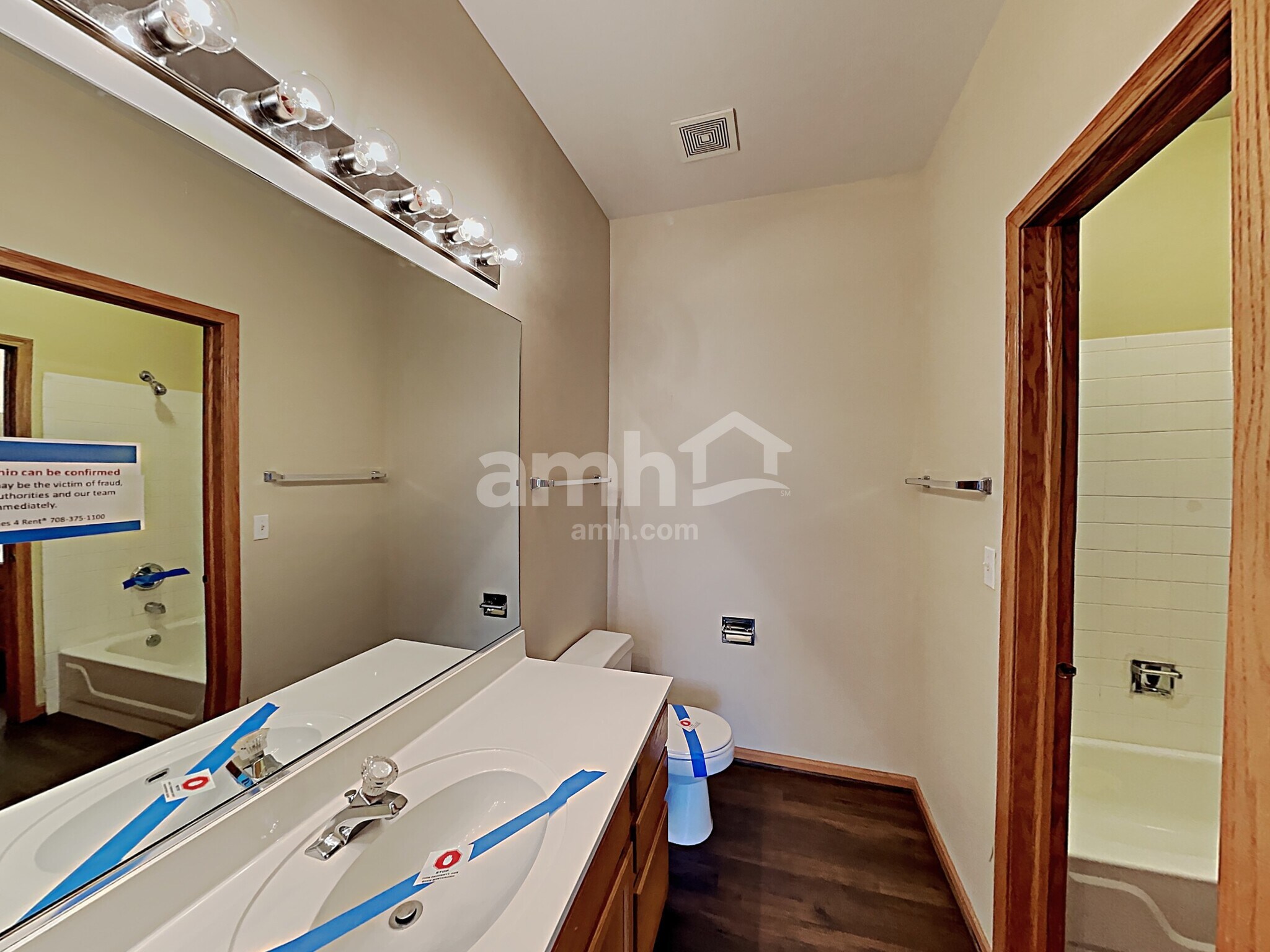 Building Photo - 14151 S Napa Cir
