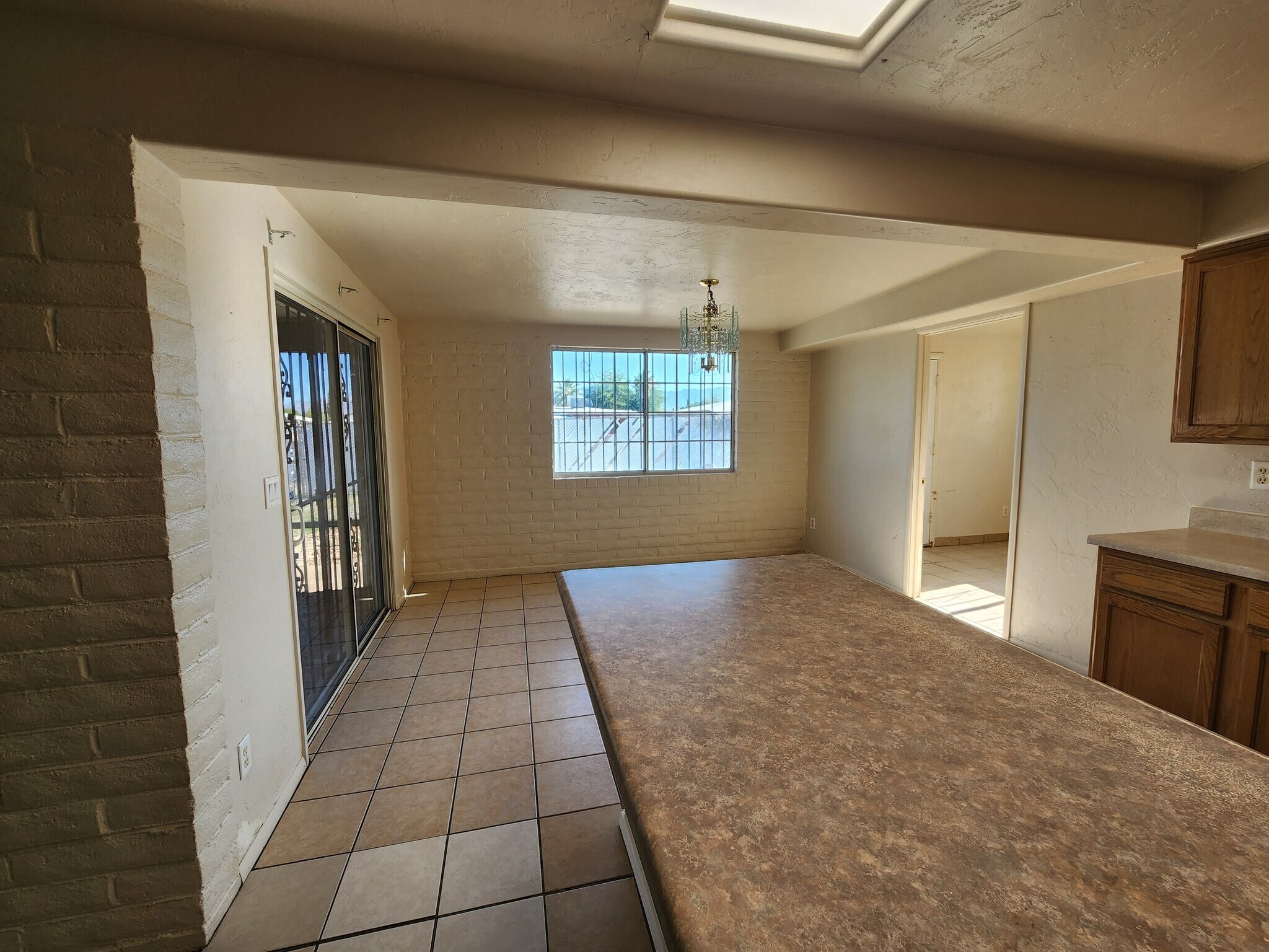 Building Photo - 6841 E Stella Rd