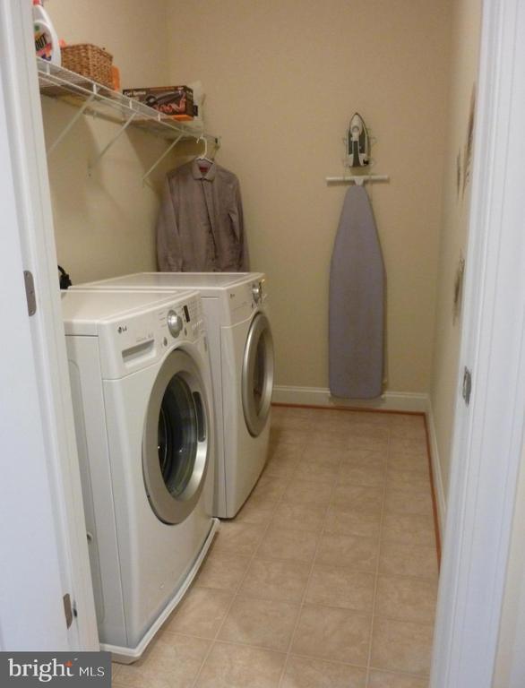 Building Photo - 333 Caldwell Terrace SE