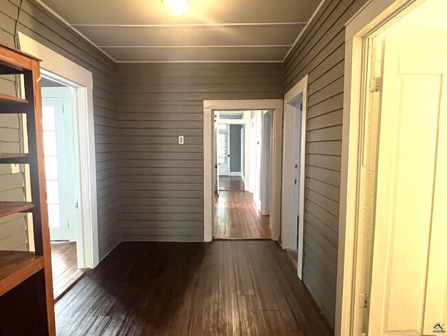 Building Photo - 310 Central Ave