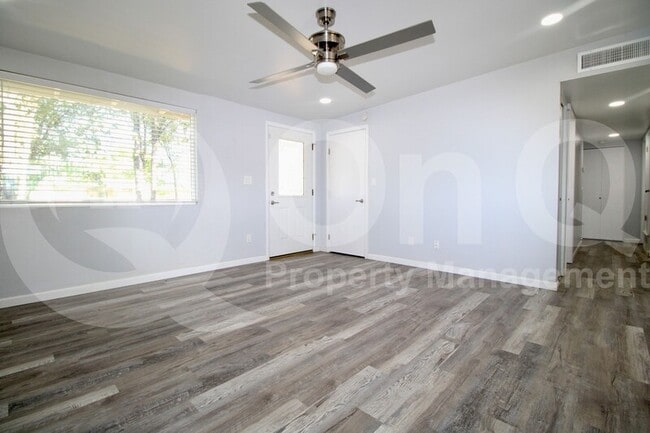 Building Photo - 7570 E Logan Dr
