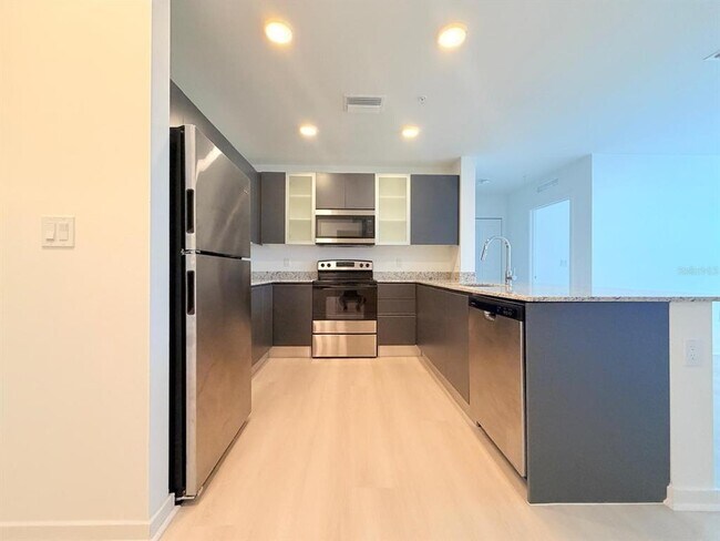 Building Photo - 5563 Millennia Park Dr