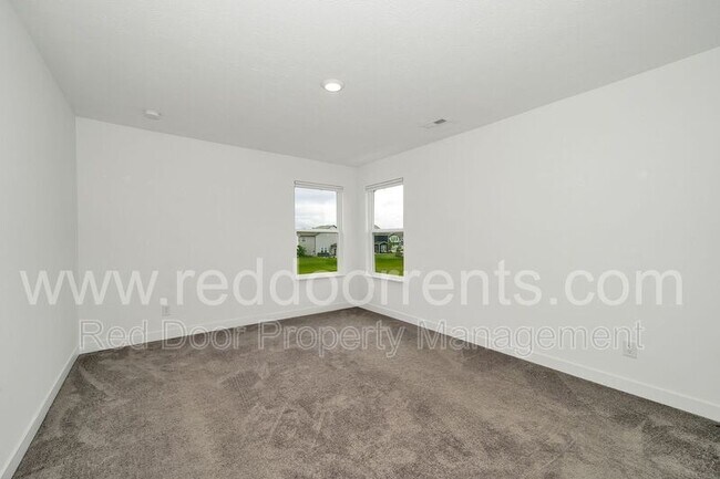 Building Photo - 6380 Apperson Dr