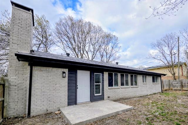 Building Photo - 1302 La Salle Dr