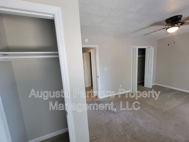 Building Photo - 428 Pleasant Home Rd
