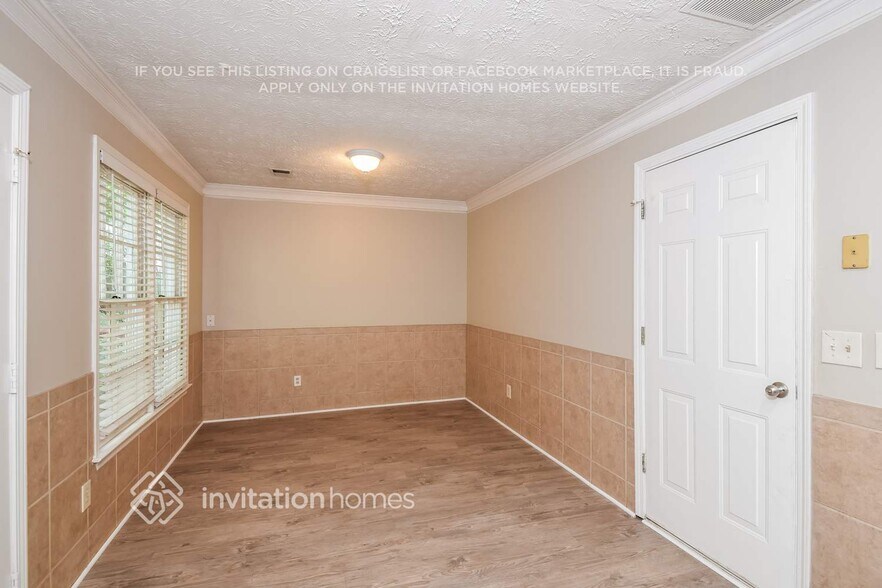 Building Photo - 5690 Sugar Crossing Dr