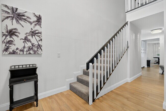 Building Photo - 2606 Monaco Terrace