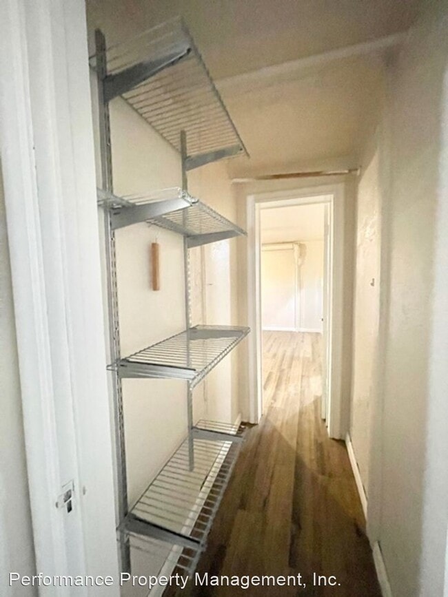 Building Photo - 1 br, 1 bath House - 1105 York St. #9