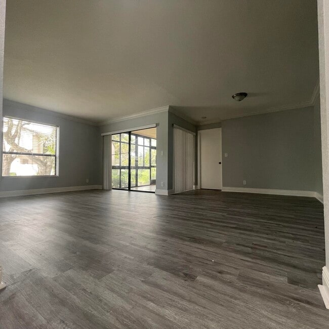 Building Photo - 3427 NW 47th Ave