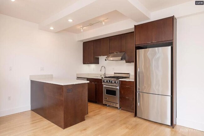 Building Photo - 1635 California St