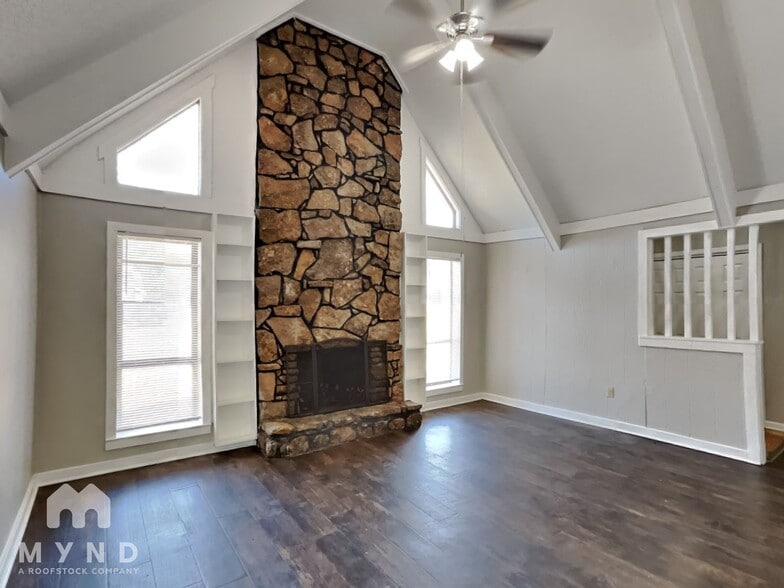 Building Photo - 4578 Crump Rd