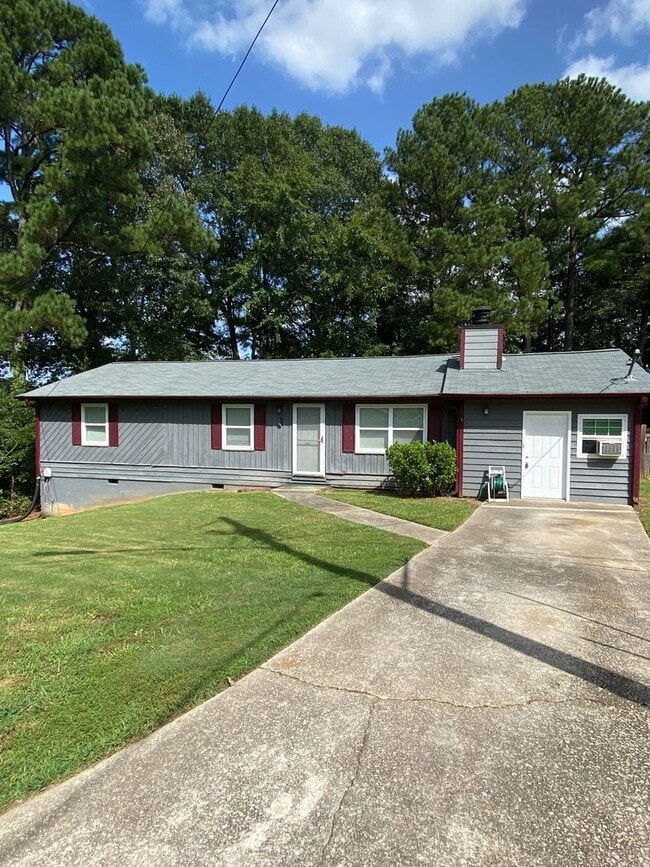 Building Photo - Total Electric 3 Bedroom 1.5 Bath Home