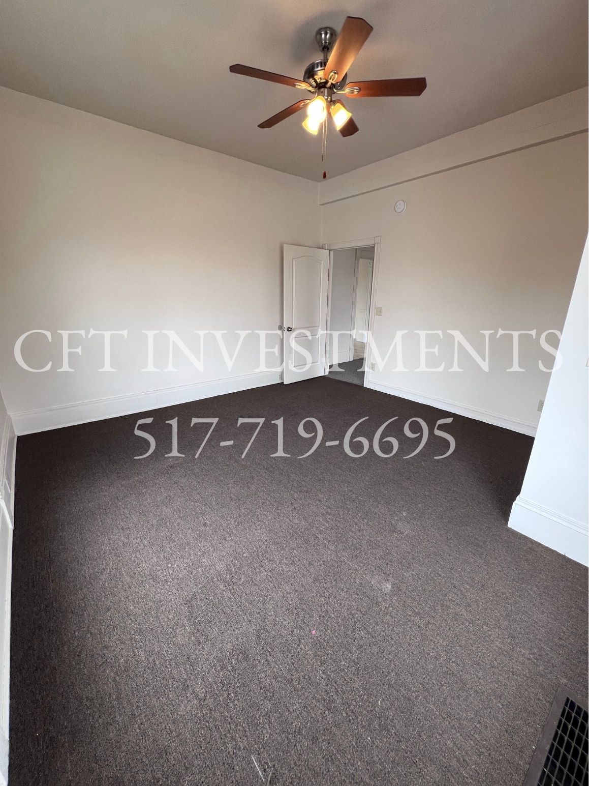 Primary Bedroom - 121 W Seminary St