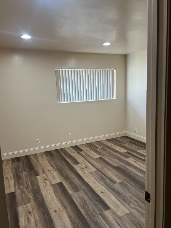 Building Photo - 509 E Park Ave