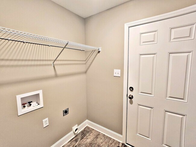 Building Photo - HOUSE for RENT Hartselle 3BR
