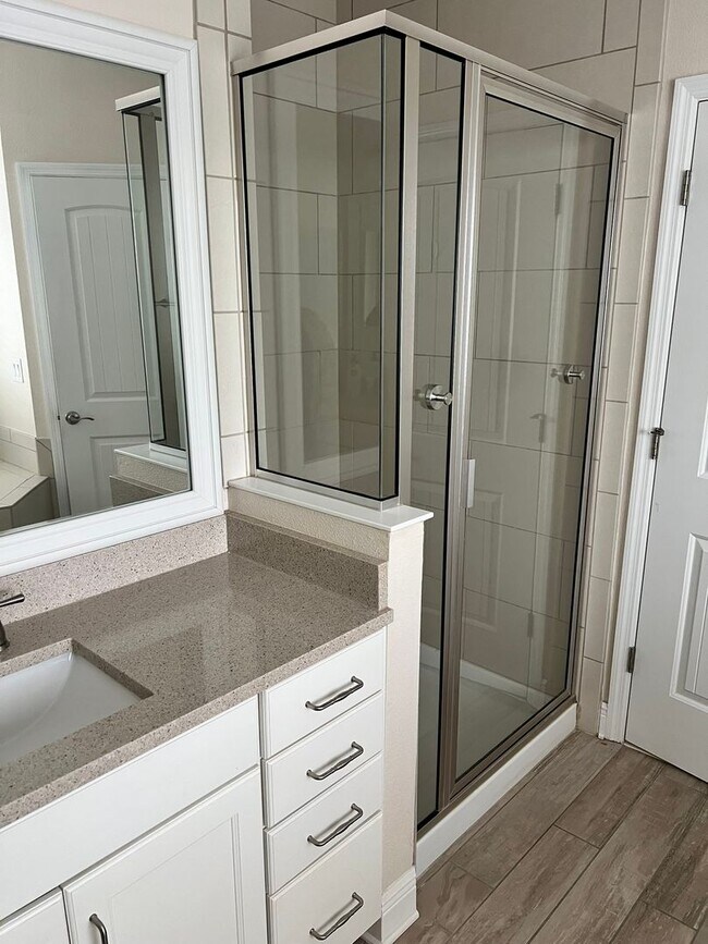 Building Photo - 115 N Arrawana Ave