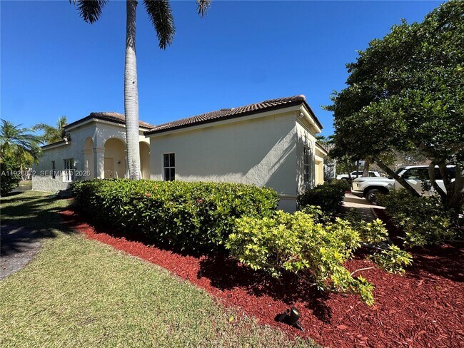 Building Photo - 815 Vista Meadows Dr