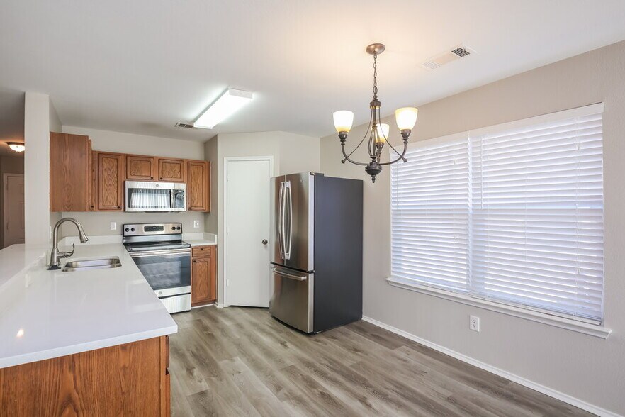 Building Photo - 2847 Park Pl Dr