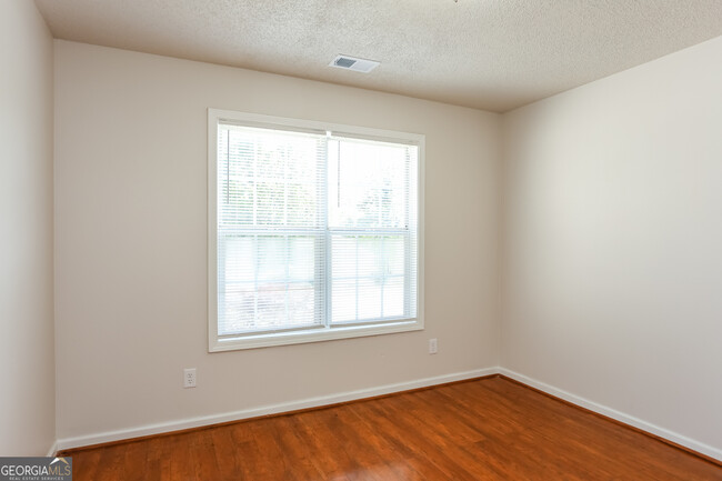Building Photo - 6802 Browns Mill Walk