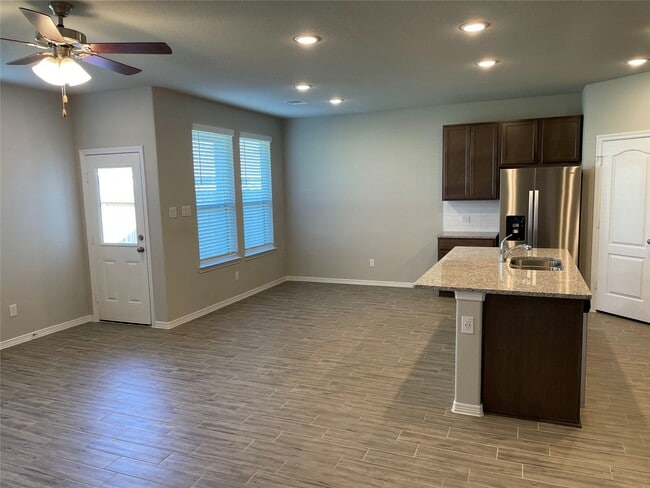 Building Photo - 24807 Oakheath Arbor Ln